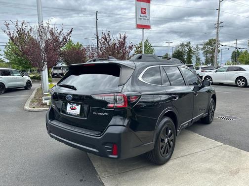 Crystal Black Silica 2021 Subaru Outback Premium