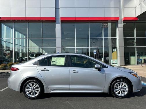 2026 Toyota Corolla Hybrid XLE