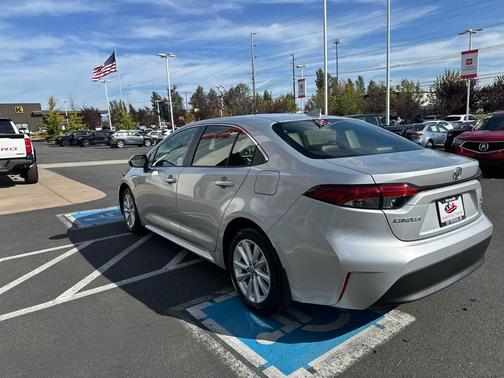 2026 Toyota Corolla Hybrid XLE