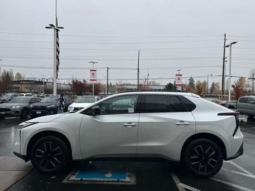 2026 Toyota bZ XLE Plus