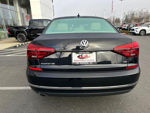 2018 Volkswagen Passat 2.0T SE