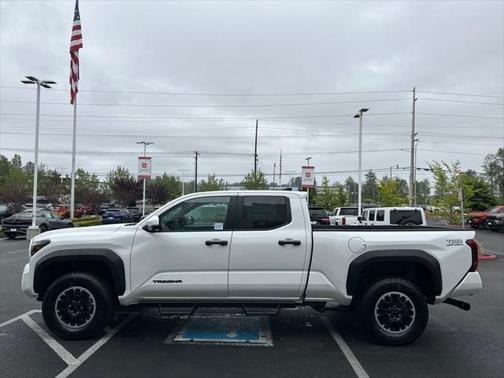 2025 Toyota Tacoma TRD Off Road