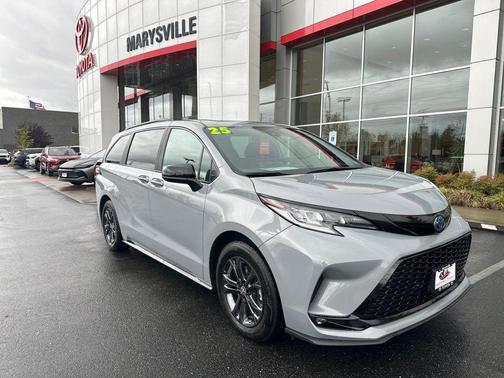 2025 Toyota Sienna XSE 7 Passenger