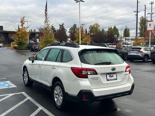 2018 Subaru Outback 2.5i