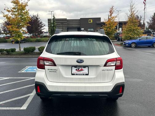 2018 Subaru Outback 2.5i