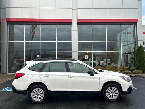 2018 Subaru Outback 2.5i