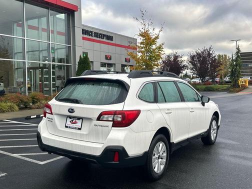 2018 Subaru Outback 2.5i