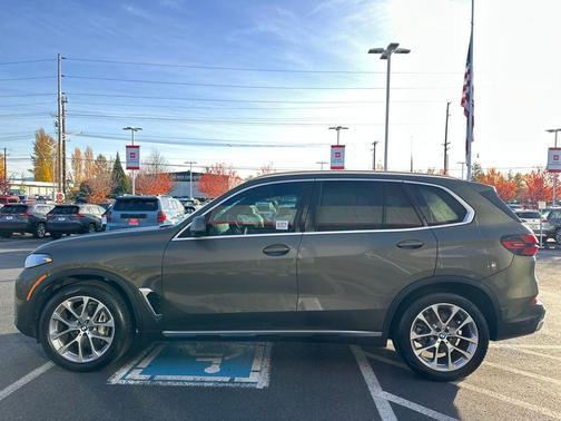 2025 BMW X5 xDrive40i