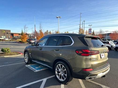 2025 BMW X5 xDrive40i