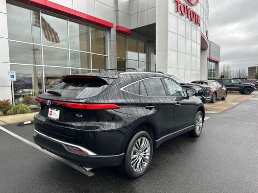 2024 Toyota Venza XLE