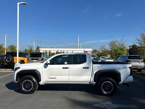 2025 Toyota Tacoma TRD Off-Road