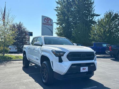 2025 Toyota Tacoma SR5
