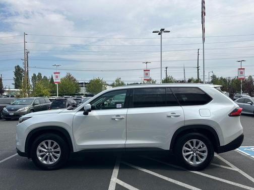 2024 Toyota Grand Highlander Hybrid XLE