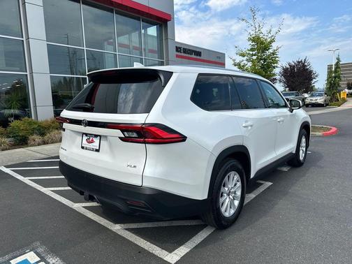 2024 Toyota Grand Highlander Hybrid XLE