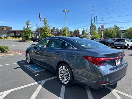 2020 Toyota Avalon Hybrid Limited