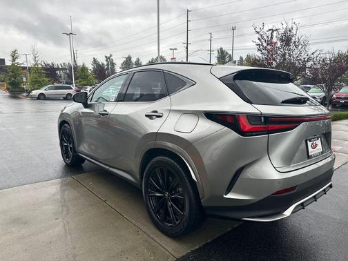 2024 Lexus NX 450h+ F SPORT Handling
