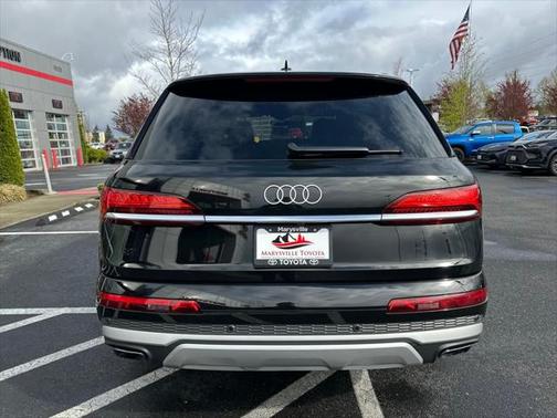 2025 Audi Q7 45 Premium