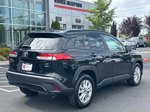 2024 Toyota Corolla Cross LE