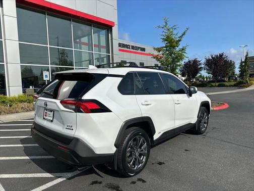 2023 Toyota RAV4 Hybrid XLE Premium