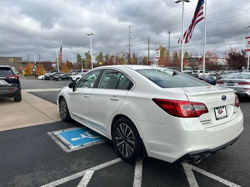 2018 Subaru Legacy Premium