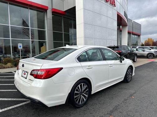 2018 Subaru Legacy Premium