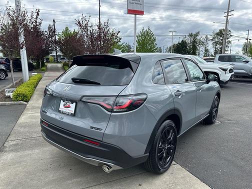Urban Gray Pearl 2026 Honda HR-V AWD Sport