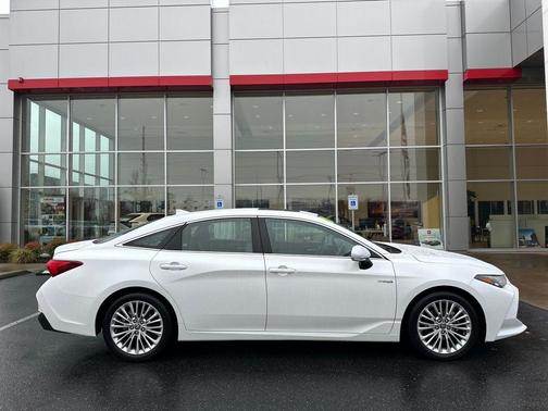 2020 Toyota Avalon Hybrid Limited