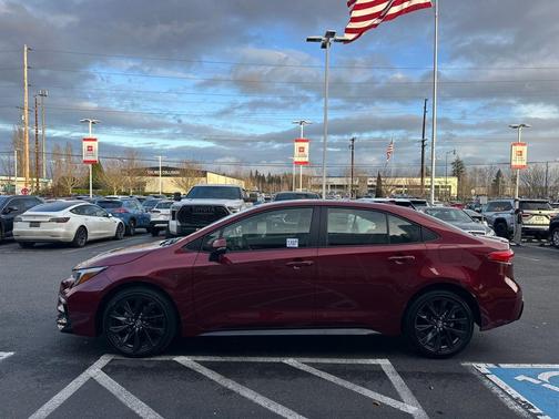 2026 Toyota Corolla Hybrid SE