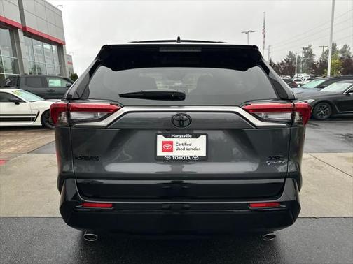 2025 Toyota RAV4 Hybrid SE