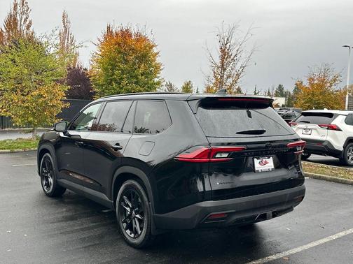 2026 Toyota Grand Highlander Hybrid Nightshade Edition