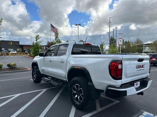 2024 GMC Canyon AT4X