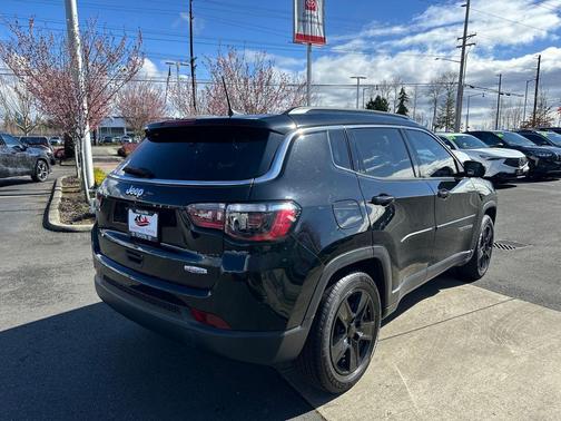 2022 Jeep Compass Latitude