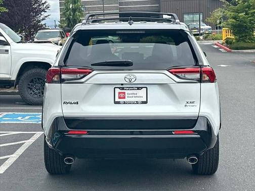 2025 Toyota RAV4 Hybrid SE