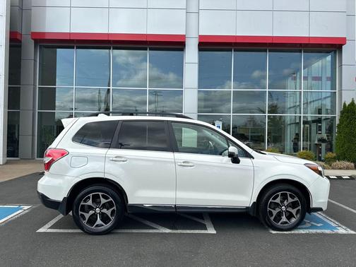 2016 Subaru Forester 2.0XT Touring