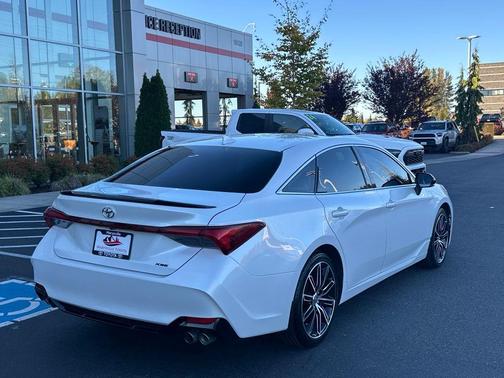 2020 Toyota Avalon XSE