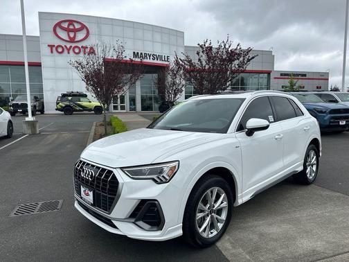 Ibis White 2023 Audi Q3 Premium 45 TFSI S line quattro Tiptronic