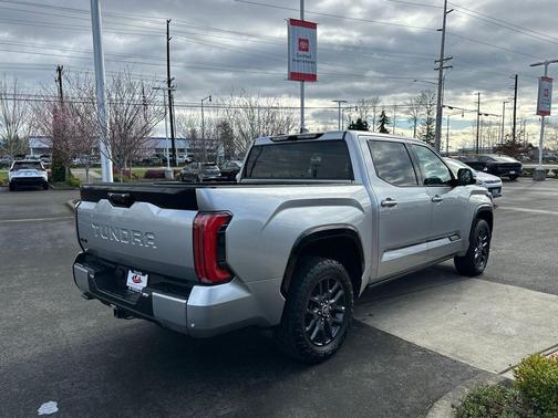 2023 Toyota Tundra Platinum