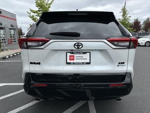 2025 Toyota RAV4 Hybrid SE