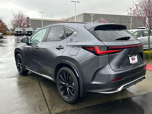 2025 Lexus NX 450h+ F SPORT Handling