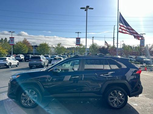 2023 Toyota RAV4 Hybrid Limited