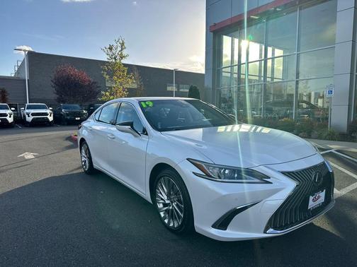 2019 Lexus ES 350 Luxury