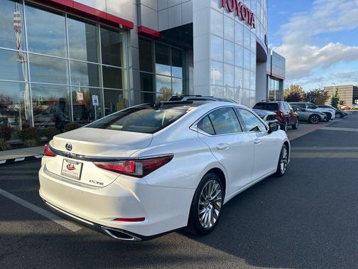 2019 Lexus ES 350 Luxury