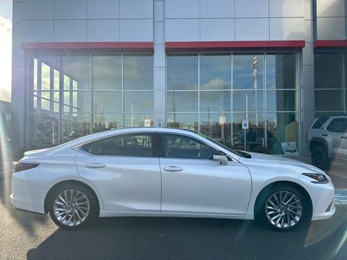 2019 Lexus ES 350 Luxury