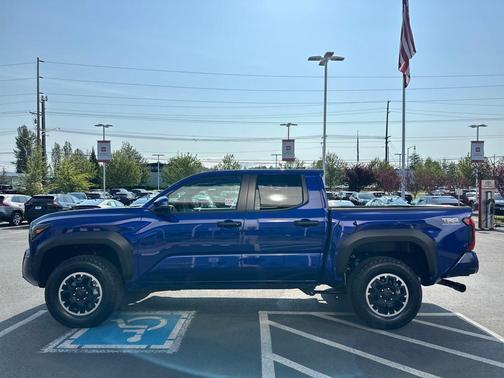 2025 Toyota Tacoma TRD Off Road