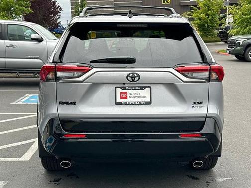 2025 Toyota RAV4 Hybrid SE