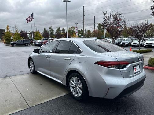 2024 Toyota Corolla Hybrid XLE