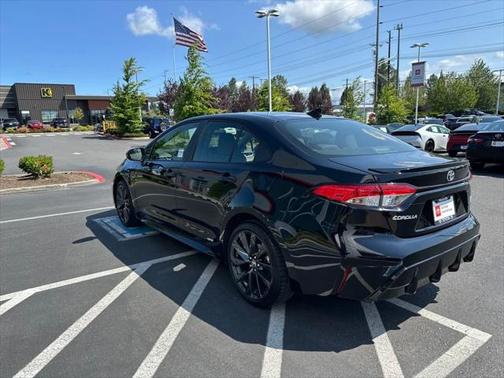 2024 Toyota Corolla Hybrid SE