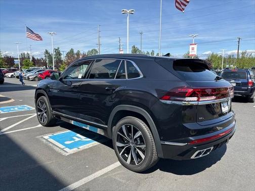 2024 Volkswagen Atlas Cross Sport 2.0T SEL Premium