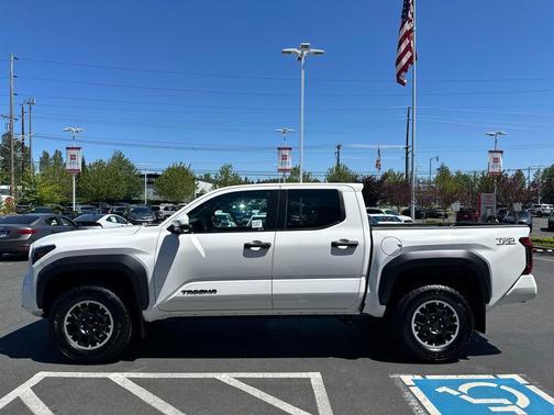 2024 Toyota Tacoma TRD Off Road