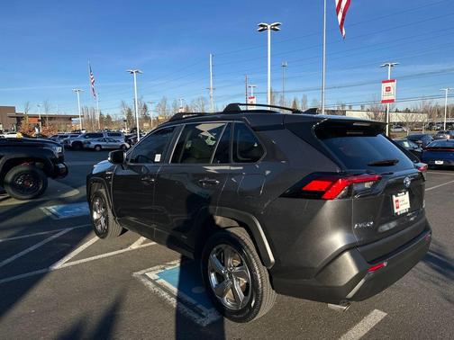 2021 Toyota RAV4 Hybrid XLE Premium